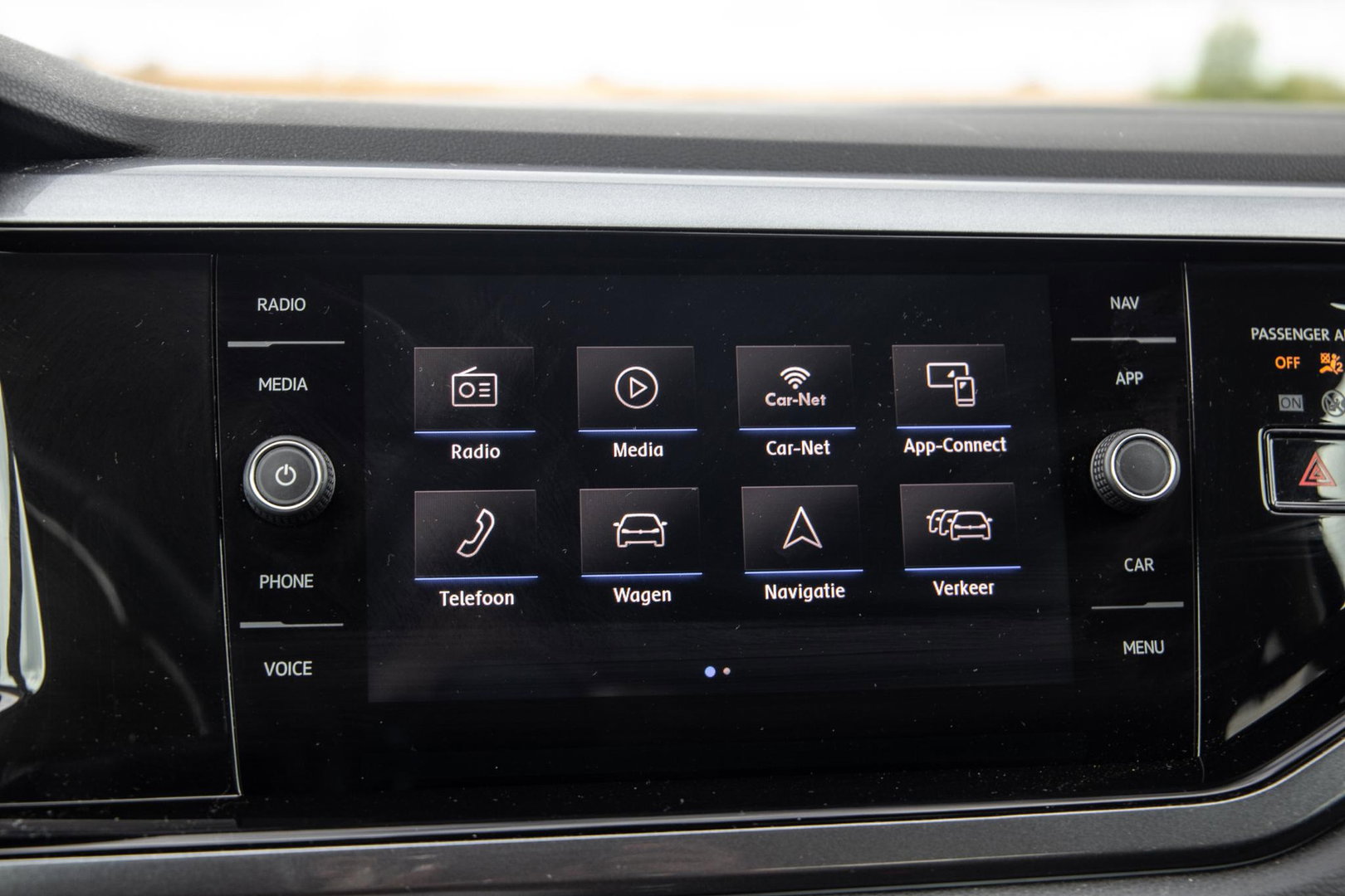 Volkswagen Polo 1.0 TSI Highline R-LINE / CARPLAY / NAVI / ZWART / 5 DEURS
