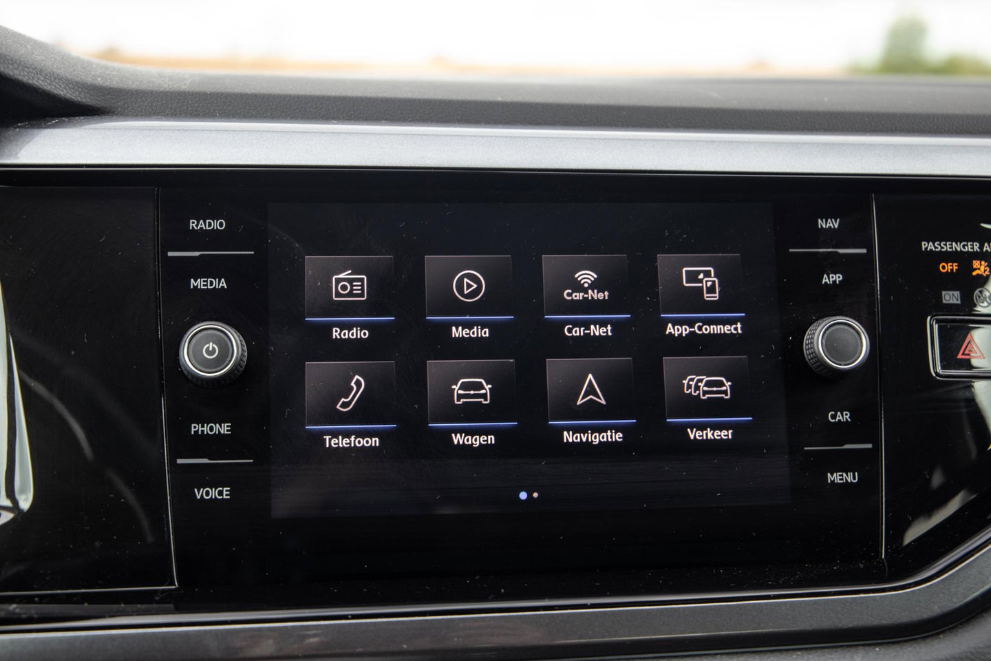 Volkswagen Polo 1.0 TSI Highline R-LINE / CARPLAY / NAVI / ZWART / 5 DEURS