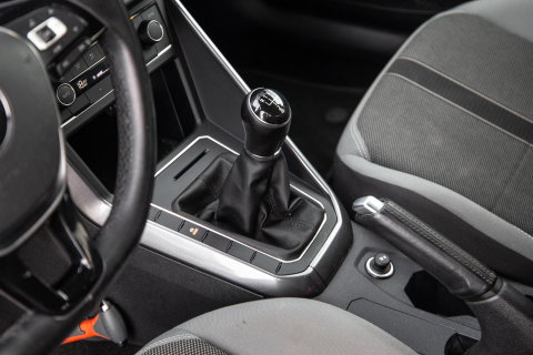 Volkswagen Polo 1.0 TSI Highline R-LINE / CARPLAY / NAVI / ZWART / 5 DEURS