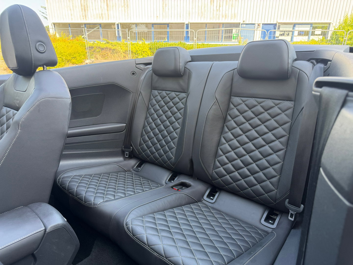 Volkswagen T-Roc Cabrio 1.5 TSI R-Line Leder|ACC|Keyless|Beats|IQ-Lights|Carplay|Camera|Virtual-cockpit