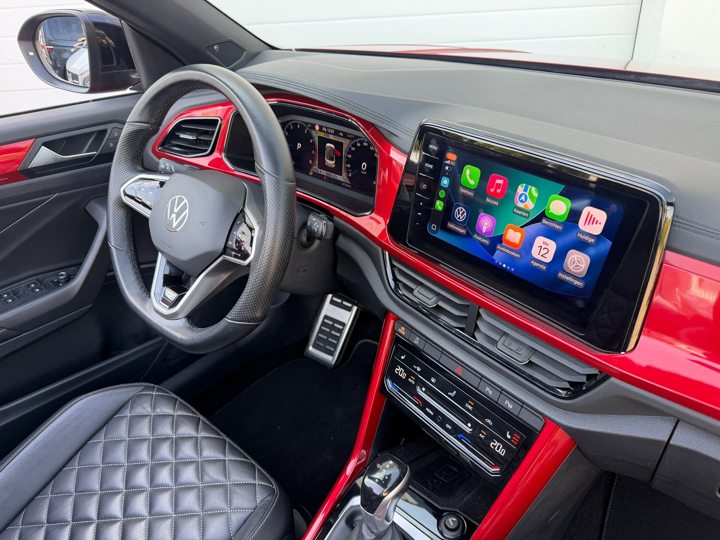 Volkswagen T-Roc Cabrio 1.5 TSI R-Line Leder|ACC|Keyless|Beats|IQ-Lights|Carplay|Camera|Virtual-cockpit