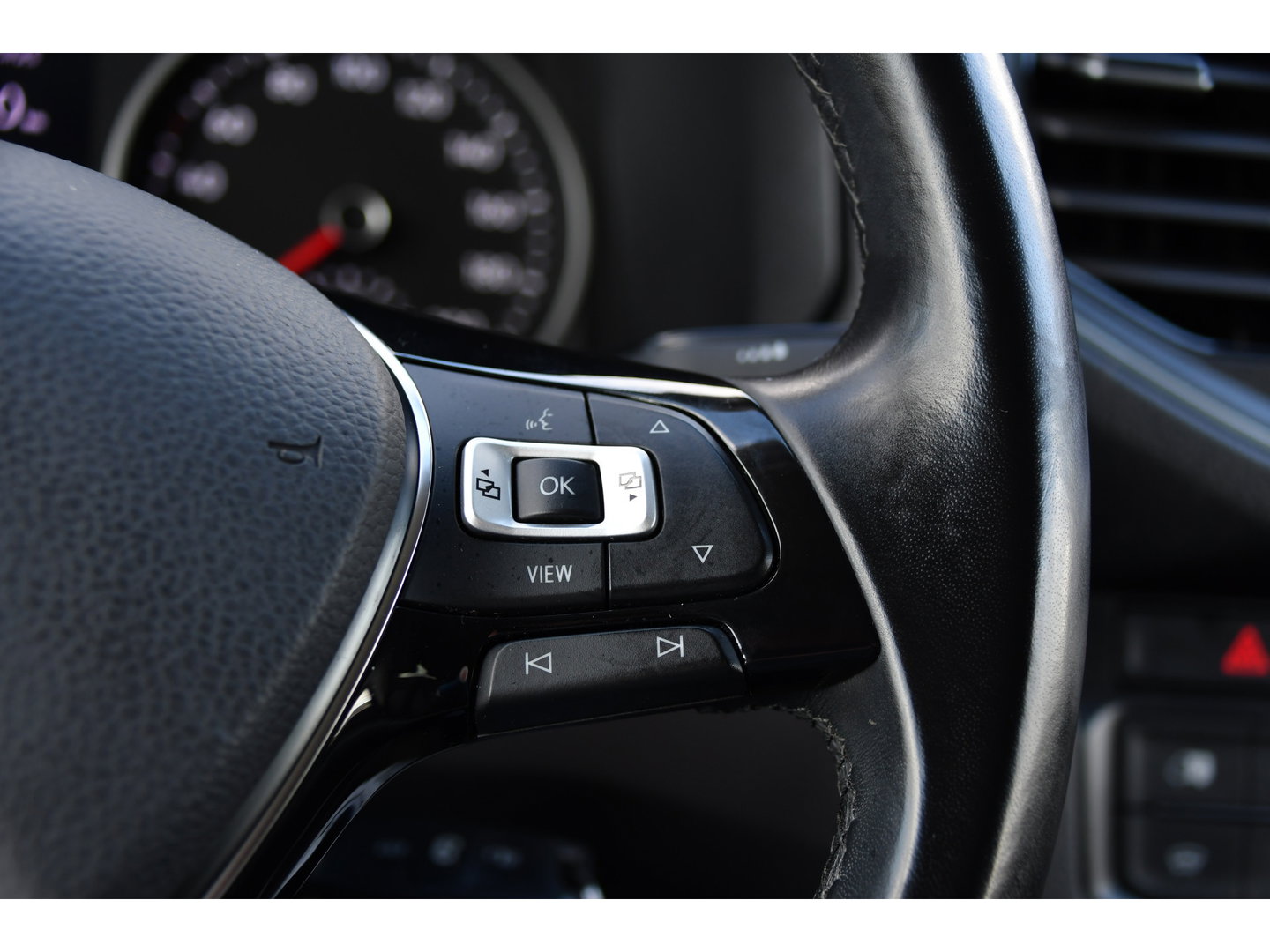Volkswagen Crafter 35 2.0 TDI L3H2 DC Black Edition Cruise, Camera, Carplay, LED, Clima, Standkachel, Automaat, Stuurvervewarming, Uniek!