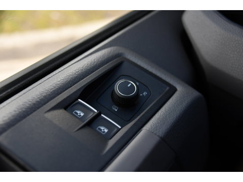 Volkswagen Crafter 35 2.0 TDI L3H2 DC Black Edition Cruise, Camera, Carplay, LED, Clima, Standkachel, Automaat, Stuurvervewarming, Uniek!