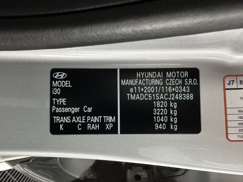 Hyundai i30 1.6 CRDi i-Motion *AIRCO | CRUISE | PDC | COMFORT-SEATS | TOWBAR | 16''ALU*