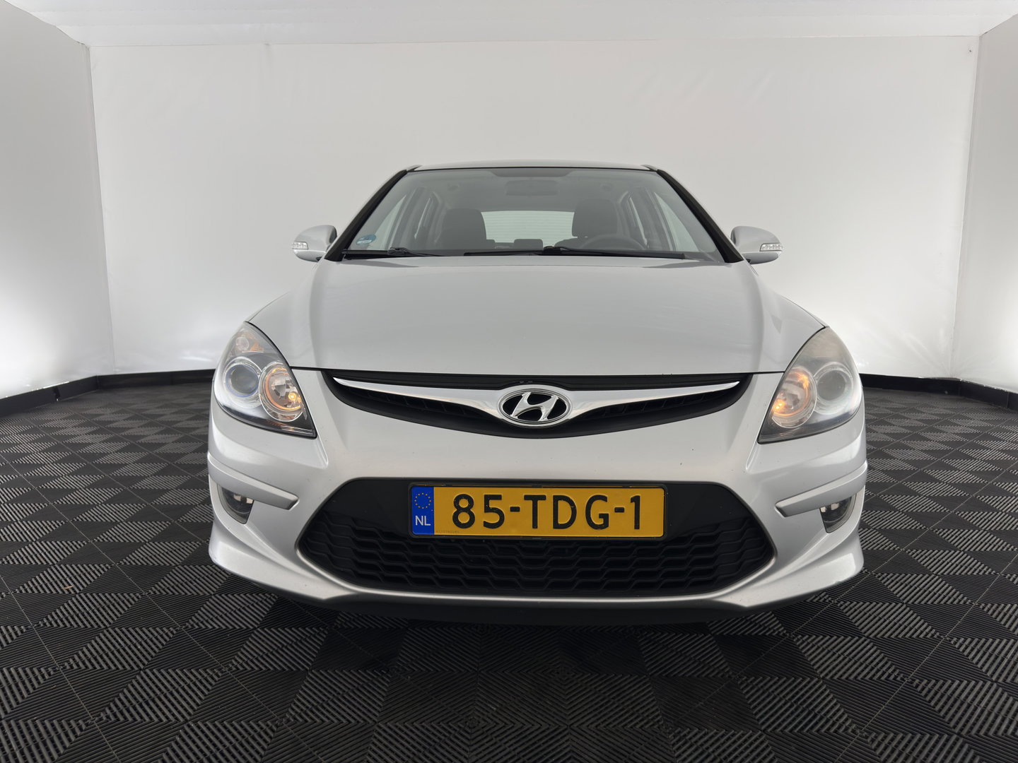 Hyundai i30 1.6 CRDi i-Motion *AIRCO | CRUISE | PDC | COMFORT-SEATS | TOWBAR | 16''ALU*