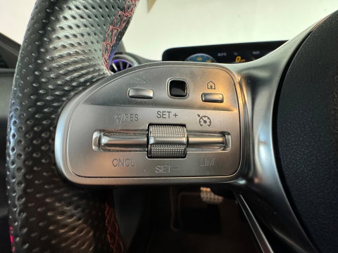 Mercedes-Benz CLA-Klasse 180 AMG Pano|Keyless|Sfeer|Memory|Stoelverwarming|AMG