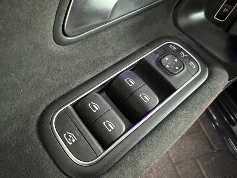 Mercedes-Benz CLA-Klasse 180 AMG Pano|Keyless|Sfeer|Memory|Stoelverwarming|AMG