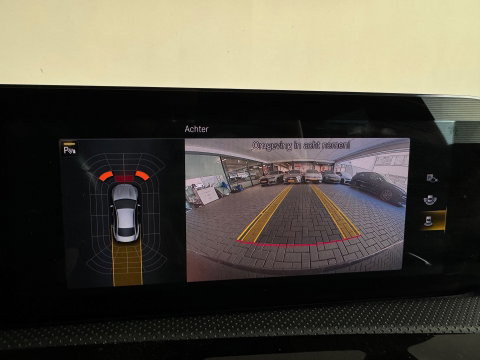 Mercedes-Benz CLA-Klasse 180 AMG Pano|Keyless|Sfeer|Memory|Stoelverwarming|AMG