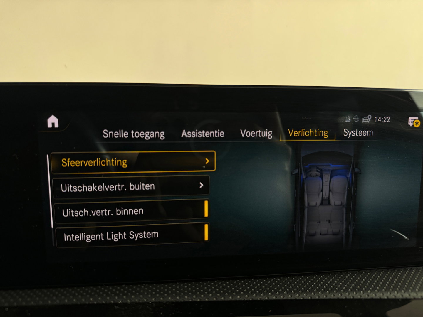 Mercedes-Benz CLA-Klasse 180 AMG Pano|Keyless|Sfeer|Memory|Stoelverwarming|AMG