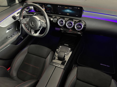 Mercedes-Benz CLA-Klasse 180 AMG Pano|Keyless|Sfeer|Memory|Stoelverwarming|AMG