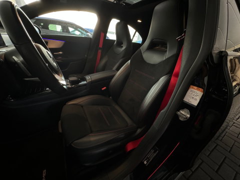 Mercedes-Benz CLA-Klasse 180 AMG Pano|Keyless|Sfeer|Memory|Stoelverwarming|AMG