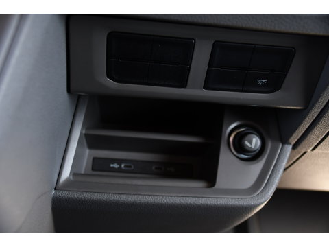 MAN TGE 3.140 35 2.0 L3H3 PB Edition FACELIFT! Camera, Adaptieve Cruise, Carplay, Stoelverwarming, LED, Automaat, 140pk, Geveerde stoel, Stoelmassage, Uniek!