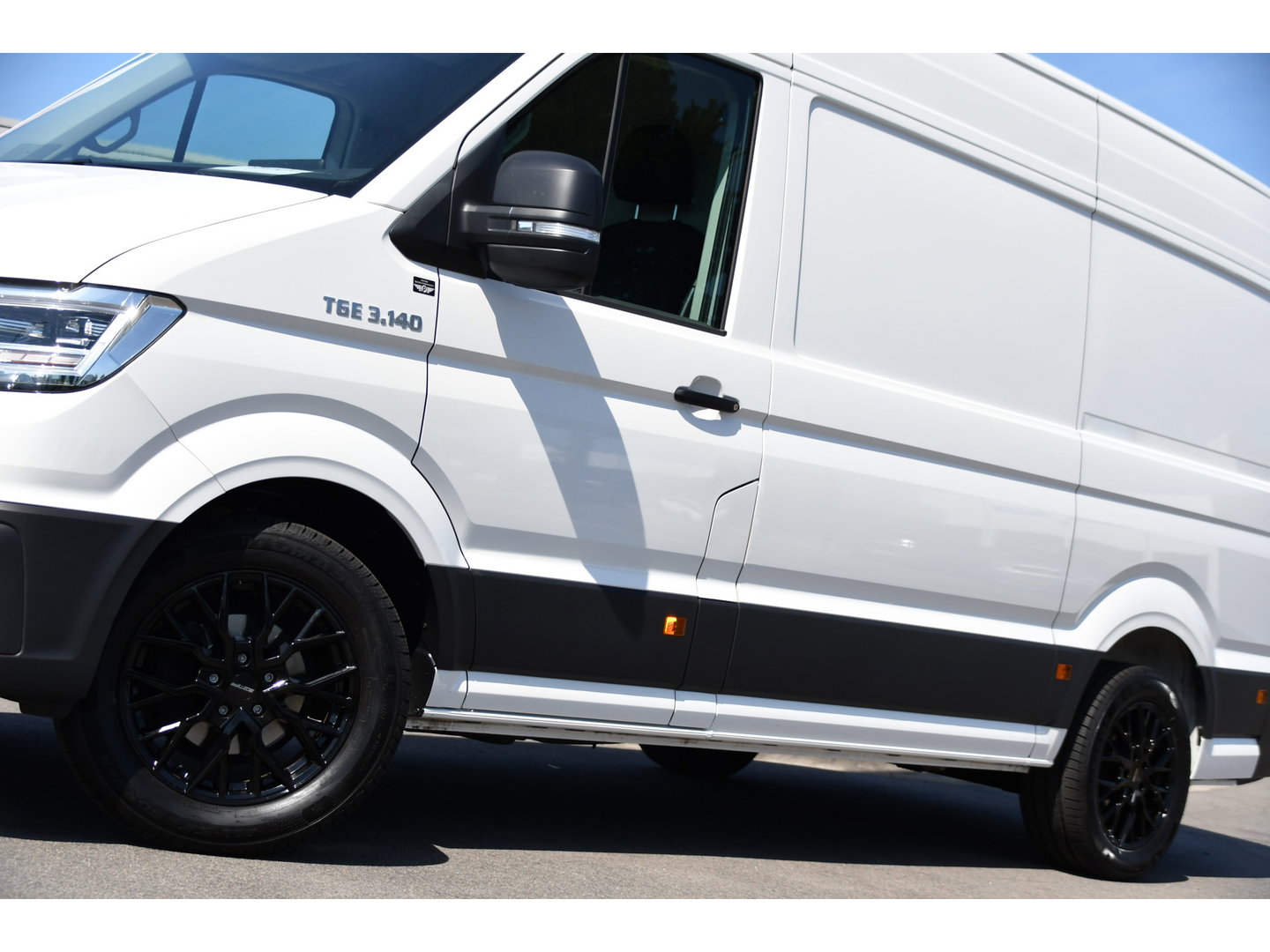 MAN TGE 3.140 35 2.0 L3H3 PB Edition FACELIFT! Camera, Adaptieve Cruise, Carplay, Stoelverwarming, LED, Automaat, 140pk, Geveerde stoel, Stoelmassage, Uniek!