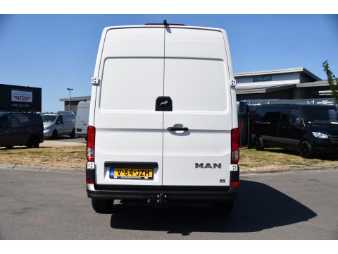 MAN TGE 3.140 35 2.0 L3H3 PB Edition FACELIFT! Camera, Adaptieve Cruise, Carplay, Stoelverwarming, LED, Automaat, 140pk, Geveerde stoel, Stoelmassage, Uniek!