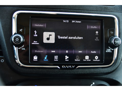 Iveco Daily 35S18HV 3.0 L2H1 Black Edition Camera, Adaptieve Cruise, LED, 180pk, Automaat, 3500kg Trekhaak, Clima, Multimedia, Uniek!