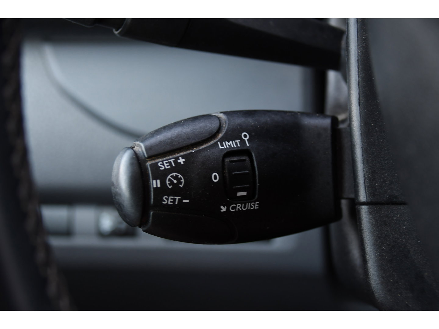 Citroën Jumpy 2.0 BlueHDI 120 L3 PB Edition Camera, Cruise, Carplay, Clima, 122pk, Trekhaak, 6 zitplaatsen, Sensoren, Multimedia, Uniek!