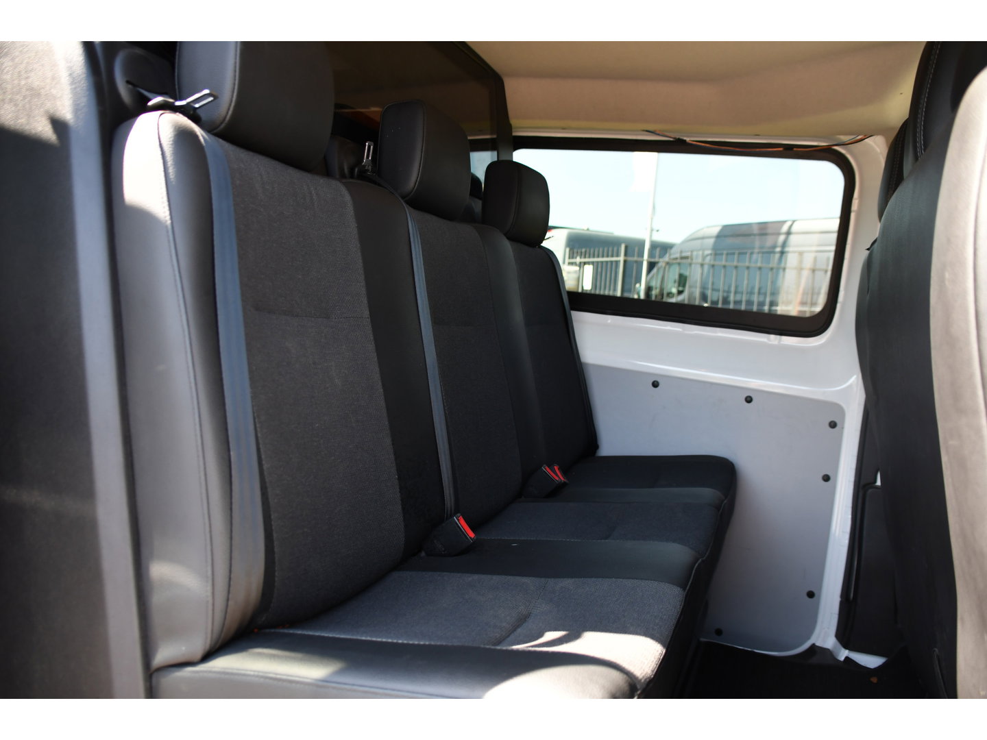 Citroën Jumpy 2.0 BlueHDI 120 L3 PB Edition Camera, Cruise, Carplay, Clima, 122pk, Trekhaak, 6 zitplaatsen, Sensoren, Multimedia, Uniek!