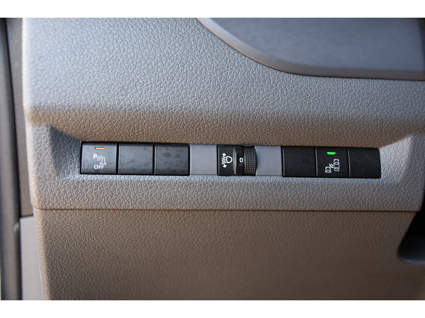 Citroën Jumpy 2.0 BlueHDI 120 L3 PB Edition Camera, Cruise, Carplay, Clima, 122pk, Trekhaak, 6 zitplaatsen, Sensoren, Multimedia, Uniek!