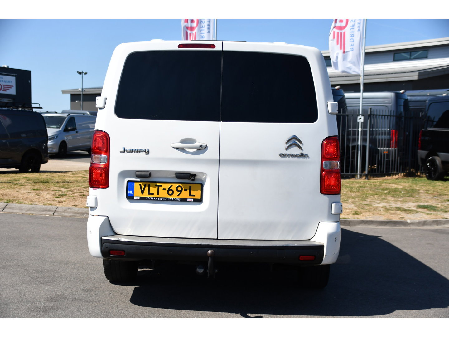 Citroën Jumpy 2.0 BlueHDI 120 L3 PB Edition Camera, Cruise, Carplay, Clima, 122pk, Trekhaak, 6 zitplaatsen, Sensoren, Multimedia, Uniek!