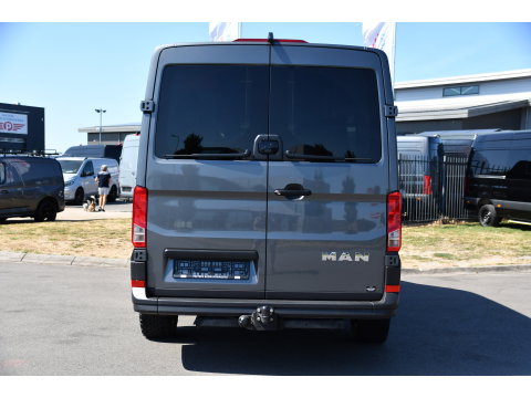 MAN TGE 3.140 35 2.0 L3H2 PB Edition Camera, Cruise, Carplay, LED, Stoelverwarming, Stuurverwarming, 140pk, Trekhaak, Automaat, Uniek!