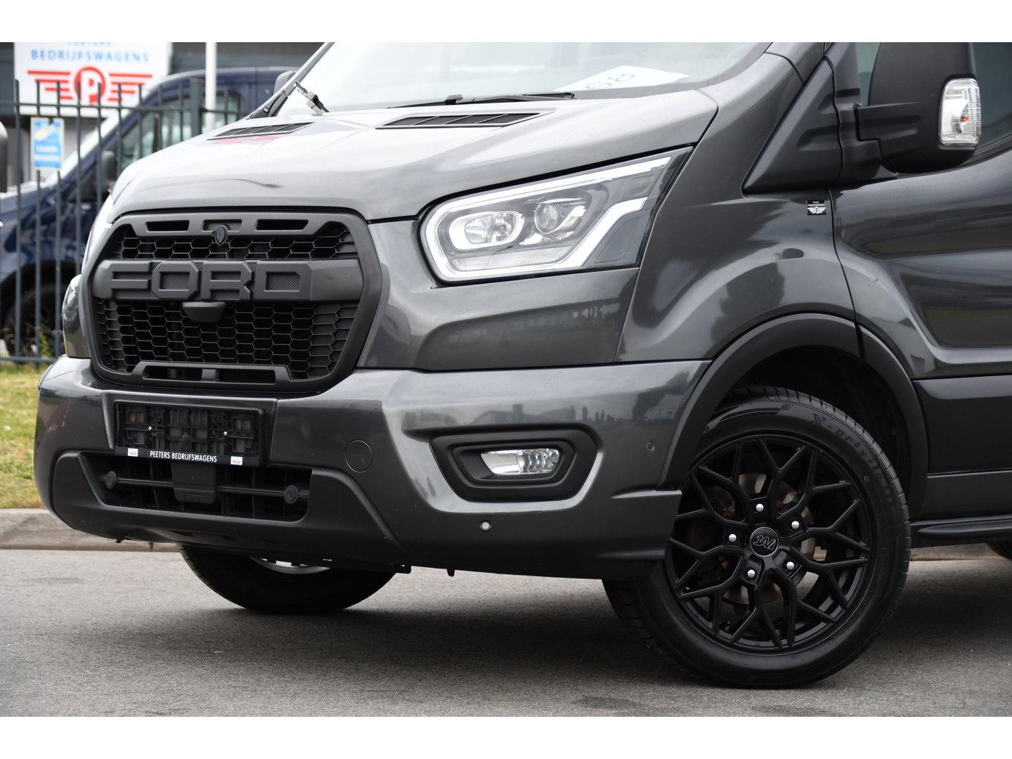 Ford Transit 350 2.0 TDCI L3H2 Limited PB Edition Camera, Cruise, Carplay, Xenon, Automaat, 185pk, Multimedia, Trekhaak, Sensoren, Uniek!