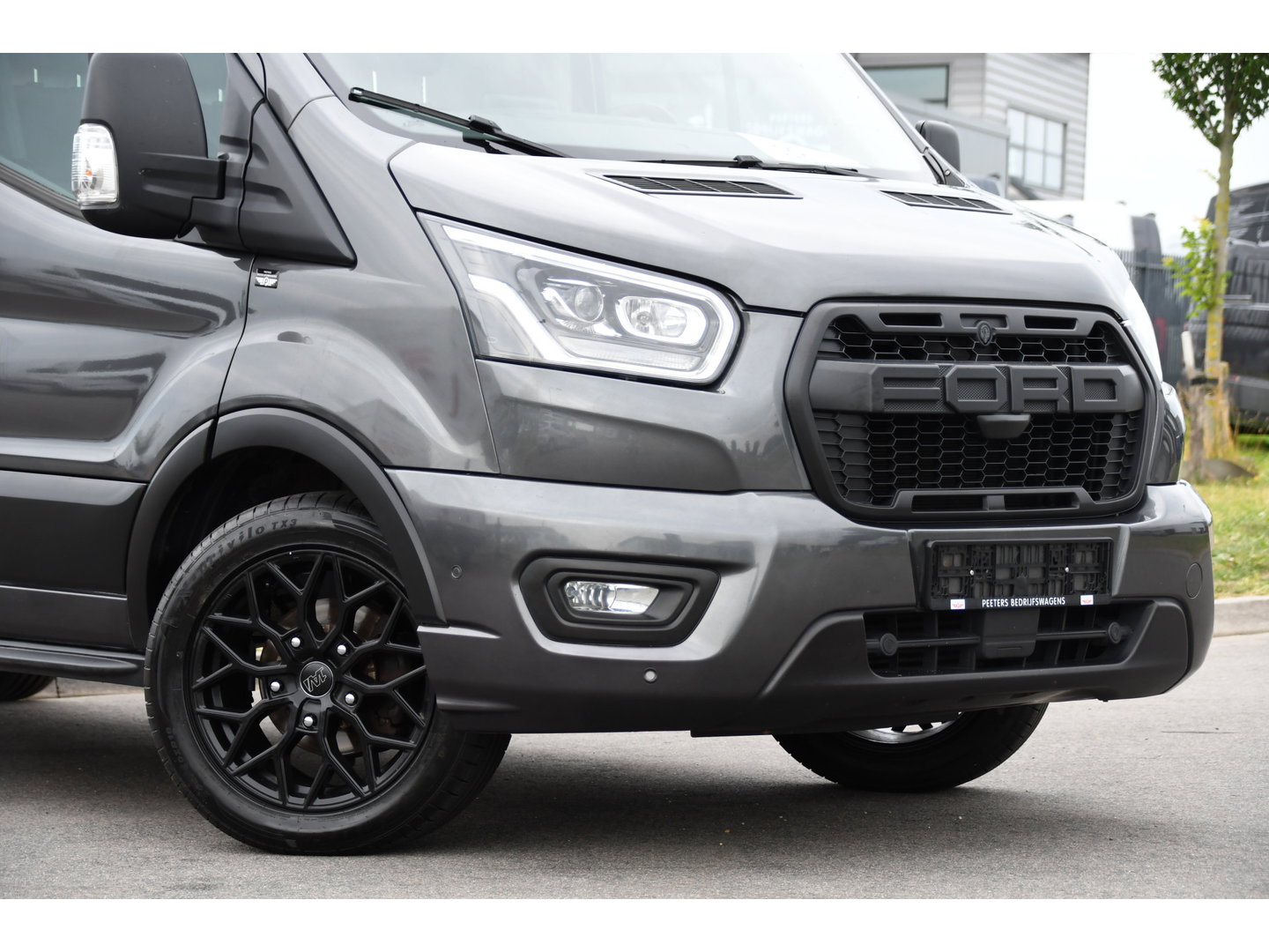 Ford Transit 350 2.0 TDCI L3H2 Limited PB Edition Camera, Cruise, Carplay, Xenon, Automaat, 185pk, Multimedia, Trekhaak, Sensoren, Uniek!