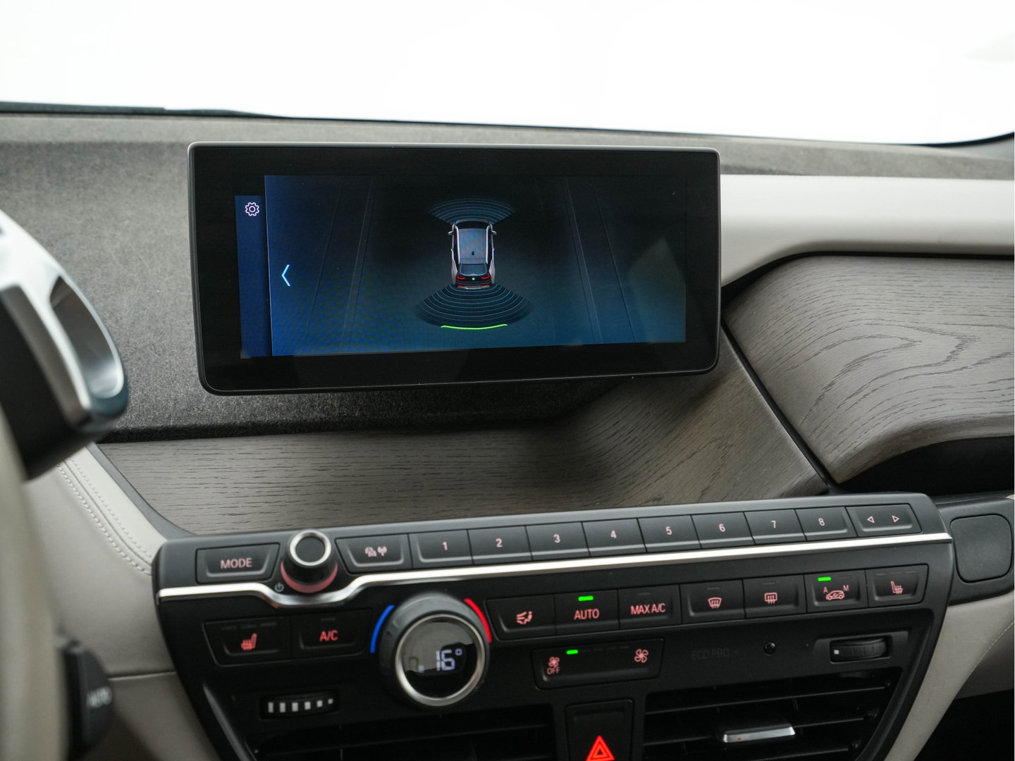 BMW i3 Basis 120Ah 42 kWh [3-Fase-11kW] {SoH-95%} *HEAT-PUMP | LEATHER-FABRIC | FULL-LED | HARMAN/KARDON | HEATED-COMFORTSEATS | DIGI-COCKPIT | NAVI-FULLMAP | PRIVACY-GLASS | DAB+ | ECC | PDC | CRUISE | 20''ALU*