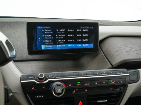 BMW i3 Basis 120Ah 42 kWh [3-Fase-11kW] {SoH-95%} *HEAT-PUMP | LEATHER-FABRIC | FULL-LED | HARMAN/KARDON | HEATED-COMFORTSEATS | DIGI-COCKPIT | NAVI-FULLMAP | PRIVACY-GLASS | DAB+ | ECC | PDC | CRUISE | 20''ALU*