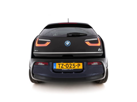 BMW i3 Basis 120Ah 42 kWh [3-Fase-11kW] {SoH-95%} *HEAT-PUMP | LEATHER-FABRIC | FULL-LED | HARMAN/KARDON | HEATED-COMFORTSEATS | DIGI-COCKPIT | NAVI-FULLMAP | PRIVACY-GLASS | DAB+ | ECC | PDC | CRUISE | 20''ALU*
