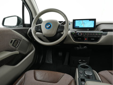 BMW i3 Basis 120Ah 42 kWh [3-Fase-11kW] {SoH-95%} *HEAT-PUMP | LEATHER-FABRIC | FULL-LED | HARMAN/KARDON | HEATED-COMFORTSEATS | DIGI-COCKPIT | NAVI-FULLMAP | PRIVACY-GLASS | DAB+ | ECC | PDC | CRUISE | 20''ALU*