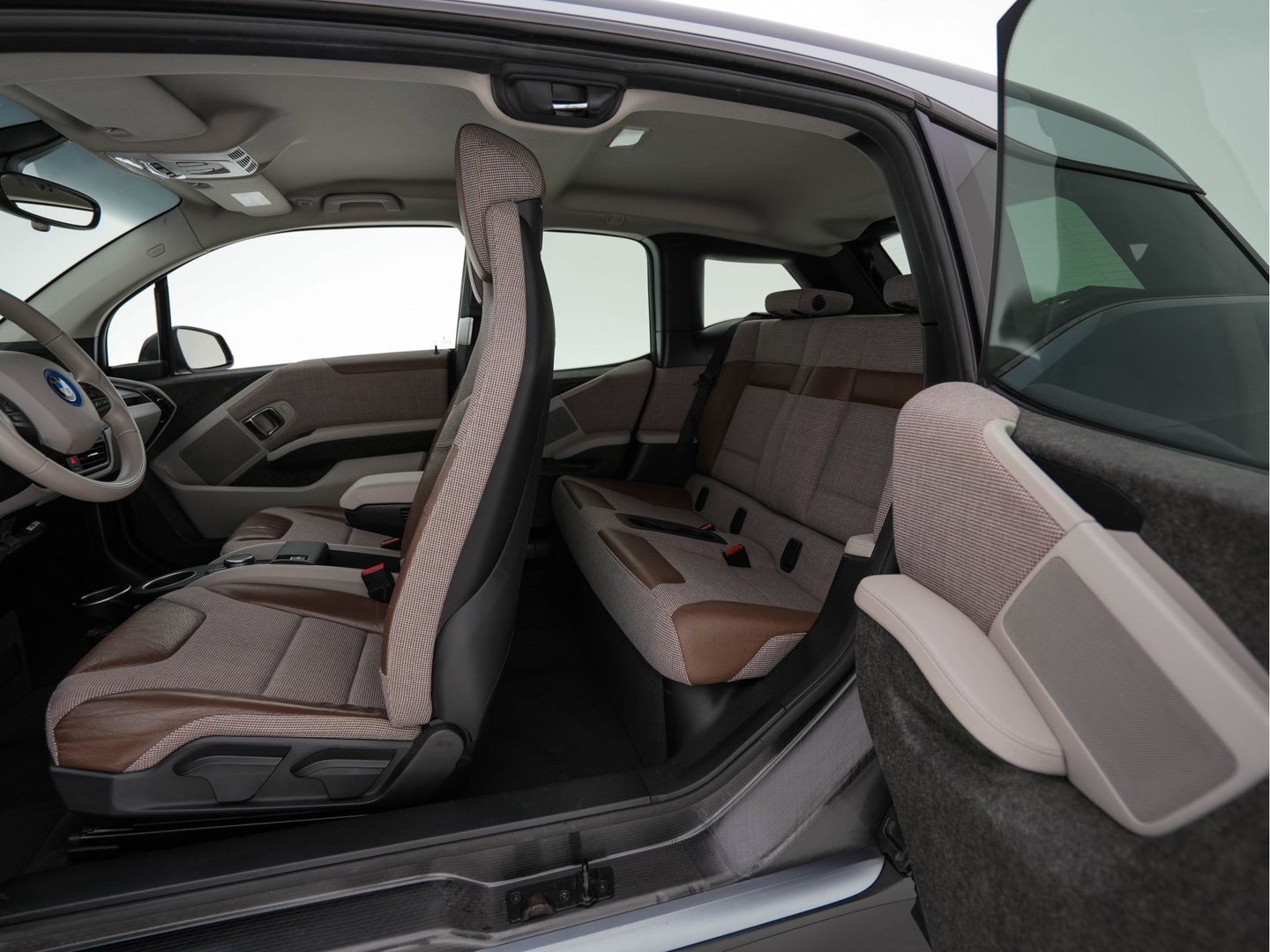 BMW i3 Basis 120Ah 42 kWh [3-Fase-11kW] {SoH-95%} *HEAT-PUMP | LEATHER-FABRIC | FULL-LED | HARMAN/KARDON | HEATED-COMFORTSEATS | DIGI-COCKPIT | NAVI-FULLMAP | PRIVACY-GLASS | DAB+ | ECC | PDC | CRUISE | 20''ALU*