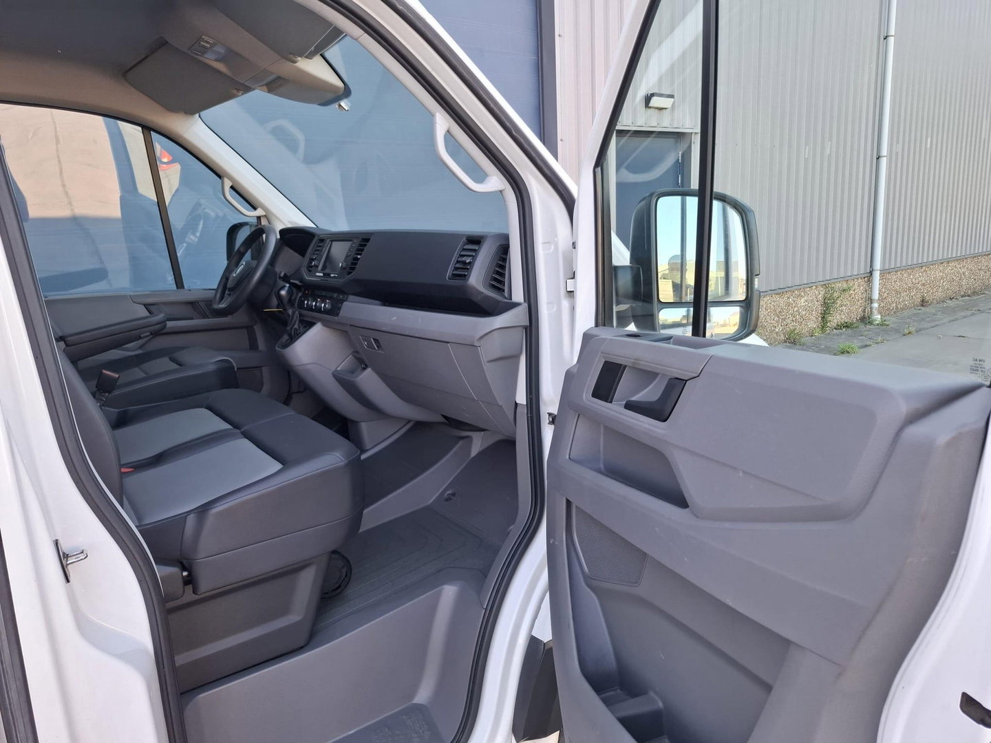 Volkswagen Crafter 35 2.0 TDI L3H3 Highline