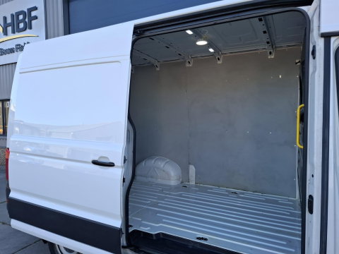 Volkswagen Crafter 35 2.0 TDI L3H3 Highline