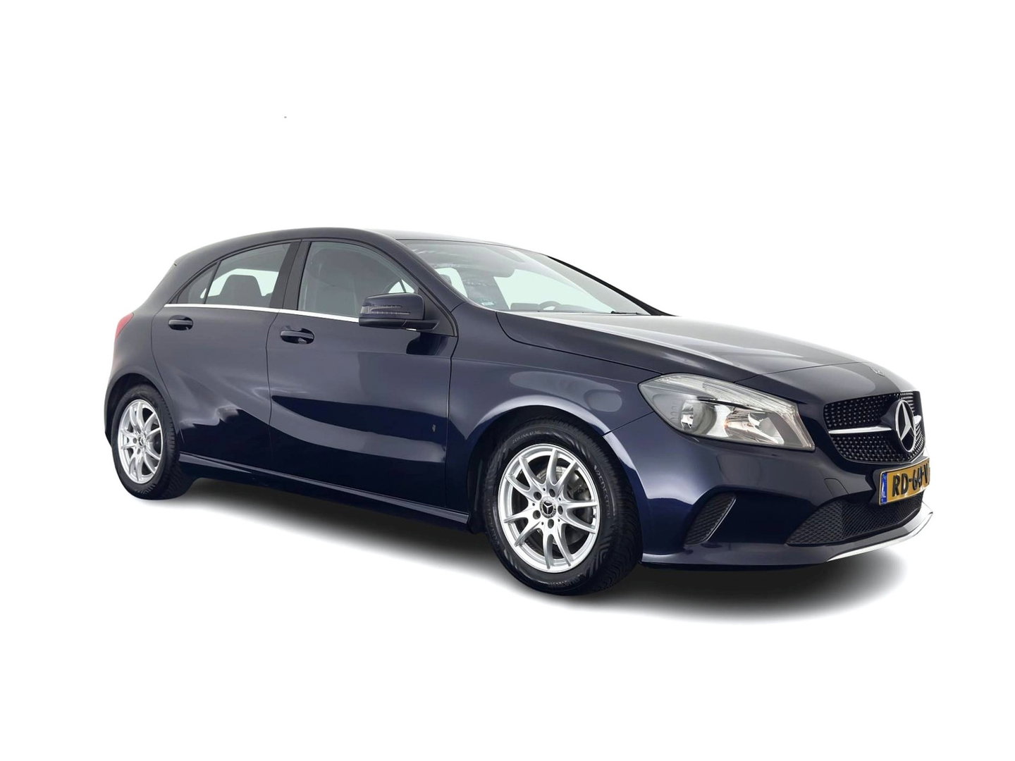 Mercedes-Benz A-Klasse 180 d Business Solution Aut. *LEATHER-FABRIC | NAVI-FULLMAP | CAMERA | AIRCO | CRUISE | TOWBAR | 16''ALU*