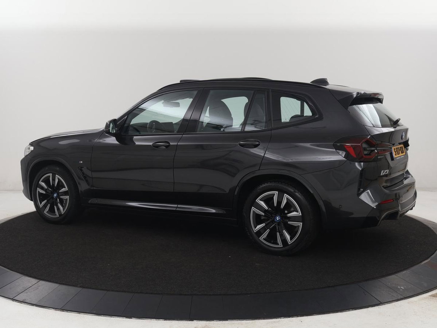 BMW iX3 Executive 80 kWh