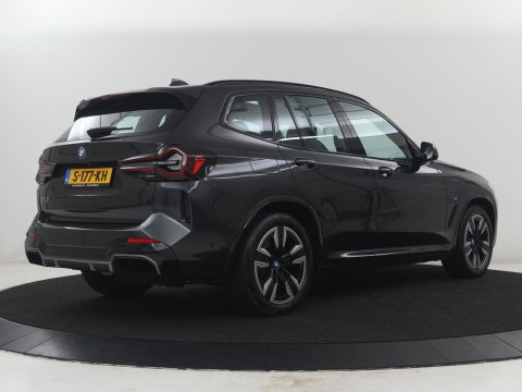BMW iX3 Executive 80 kWh