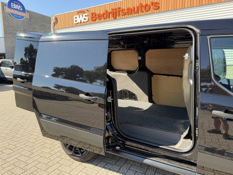 Ford Transit Connect 1.5 EcoBlue 100pk L2 Trend / distributie riem compleet vervangen / lease vanaf € 201 / vaste prijs rijklaar € 11.950 ex btw / bpm vrij / euro 6 / zwart metallic / trekhaak !