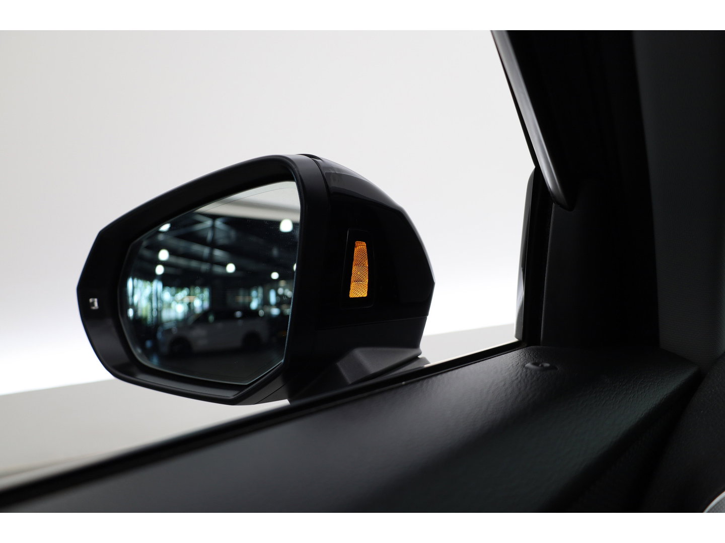 Audi Q2 35 TFSI S Edition | Black Line | | Rijklaar! | Adapt. Cruise | Leder | Keyless | Camera | Apple CarPlay | Stoelverw. | All Season