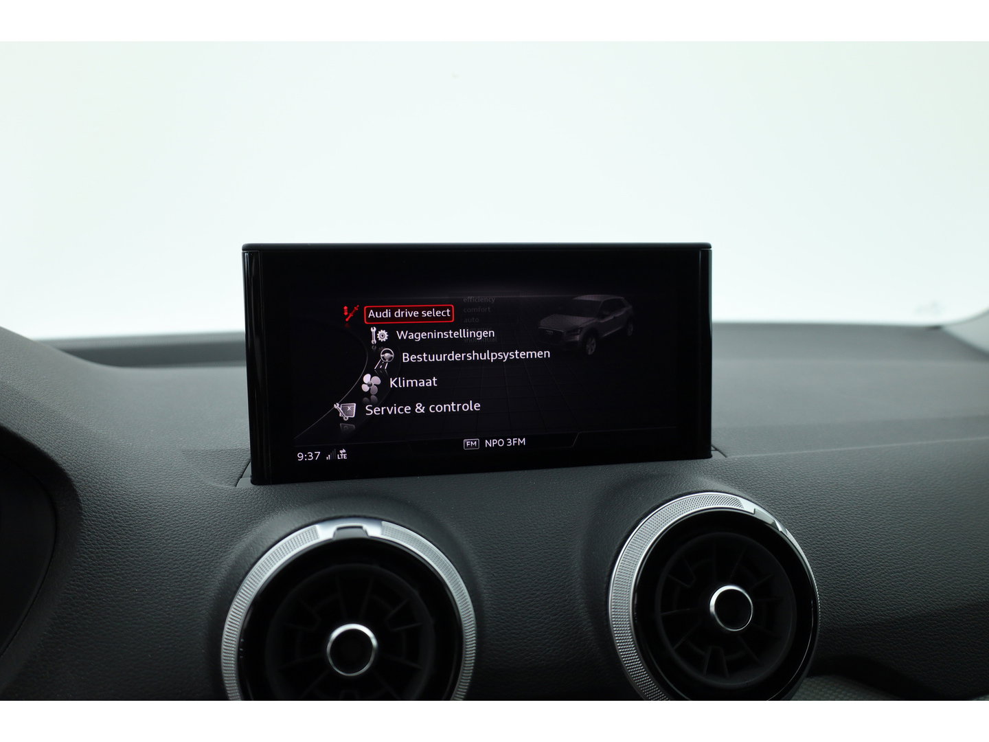 Audi Q2 35 TFSI S Edition | Black Line | | Rijklaar! | Adapt. Cruise | Leder | Keyless | Camera | Apple CarPlay | Stoelverw. | All Season