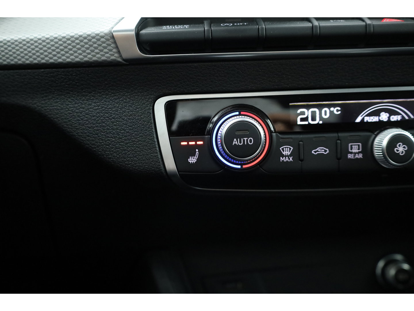 Audi Q2 35 TFSI S Edition | Black Line | | Rijklaar! | Adapt. Cruise | Leder | Keyless | Camera | Apple CarPlay | Stoelverw. | All Season