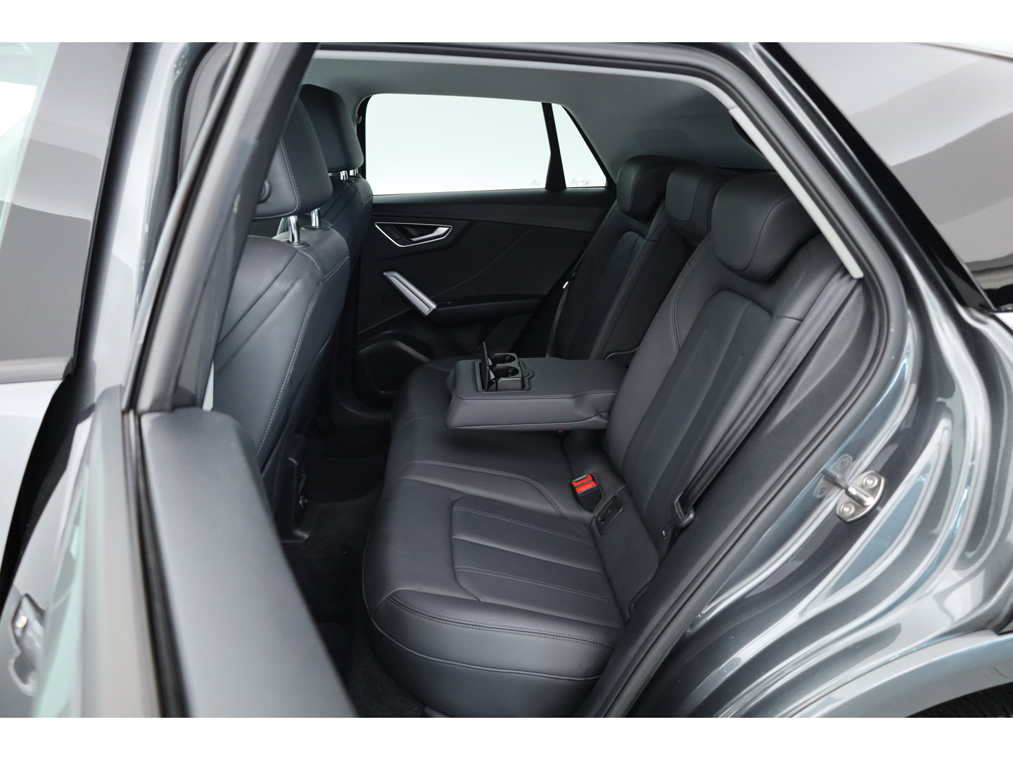 Audi Q2 35 TFSI S Edition | Black Line | | Rijklaar! | Adapt. Cruise | Leder | Keyless | Camera | Apple CarPlay | Stoelverw. | All Season