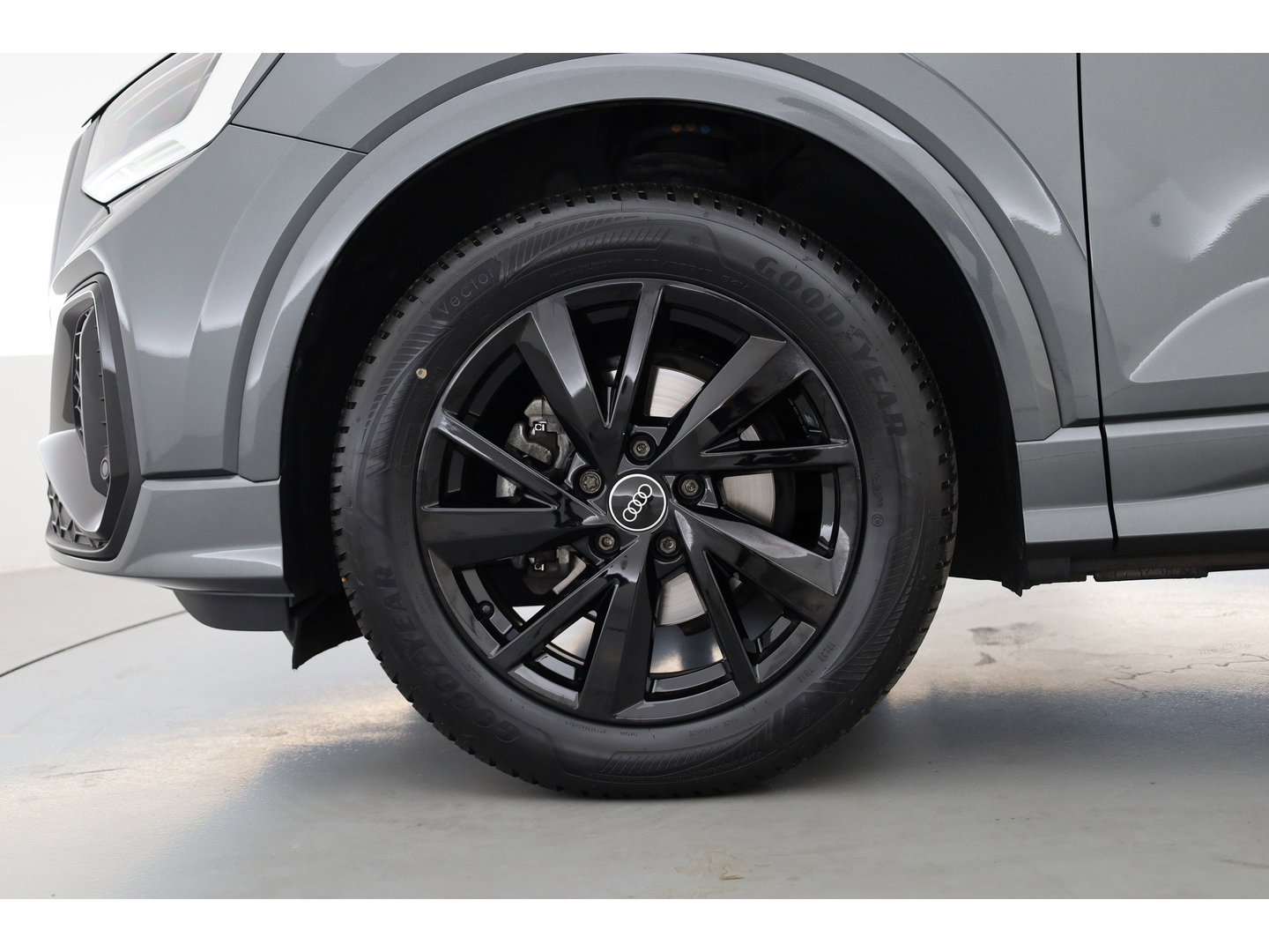 Audi Q2 35 TFSI S Edition | Black Line | | Rijklaar! | Adapt. Cruise | Leder | Keyless | Camera | Apple CarPlay | Stoelverw. | All Season