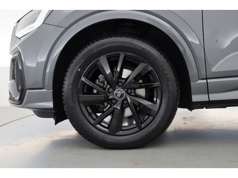 Audi Q2 35 TFSI S Edition | Black Line | | Rijklaar! | Adapt. Cruise | Leder | Keyless | Camera | Apple CarPlay | Stoelverw. | All Season