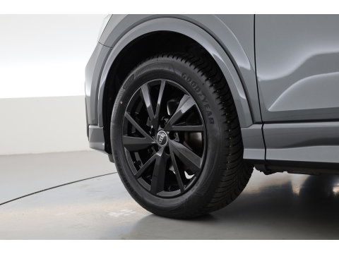 Audi Q2 35 TFSI S Edition | Black Line | | Rijklaar! | Adapt. Cruise | Leder | Keyless | Camera | Apple CarPlay | Stoelverw. | All Season