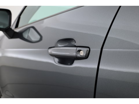 Audi Q2 35 TFSI S Edition | Black Line | | Rijklaar! | Adapt. Cruise | Leder | Keyless | Camera | Apple CarPlay | Stoelverw. | All Season