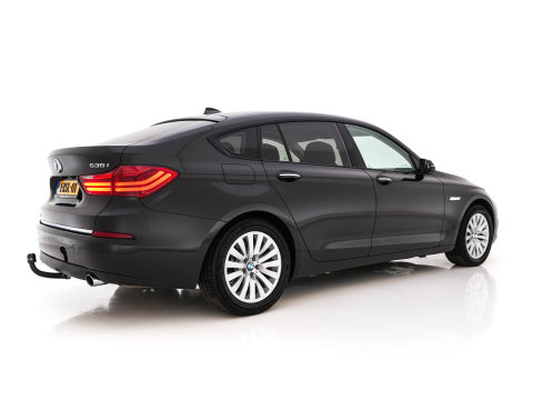 BMW 5 Serie Gran Turismo 535xi High Executive AWD Aut. *LEATHER | XENON | SOFTCLOSE | CAMERA | BLINDSPOT | HEATED-COMFORTSEATS | PRIVACY-GLASS | NAVI-FULLMAP | ECC | HEAD-UP | PDC | CRUISE | 18''ALU*