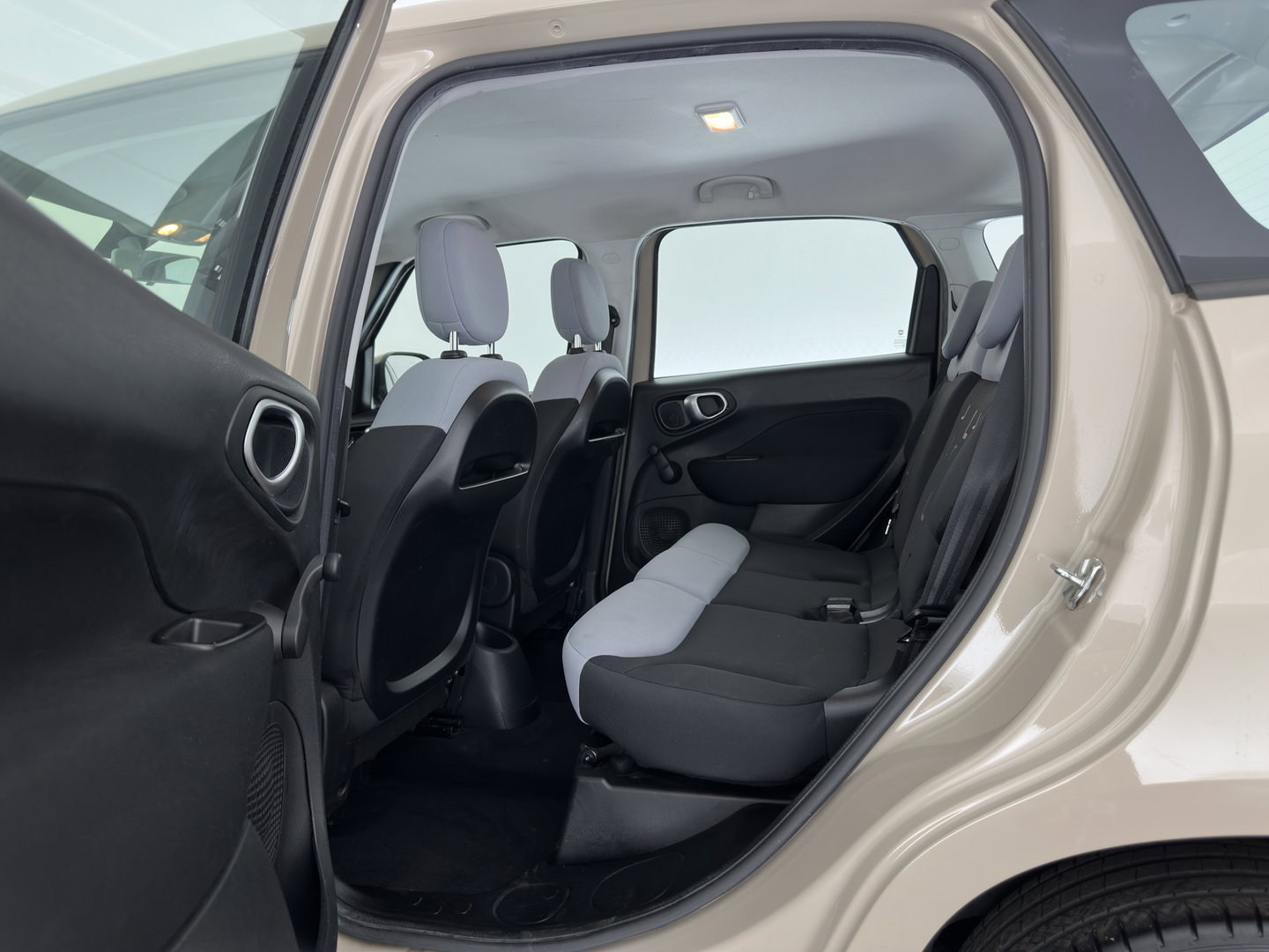 Fiat 500L 0.9 TwinAir CNG Lounge *AIRCO | CRUISE | COMFORT-SEATS | TOWBAR*