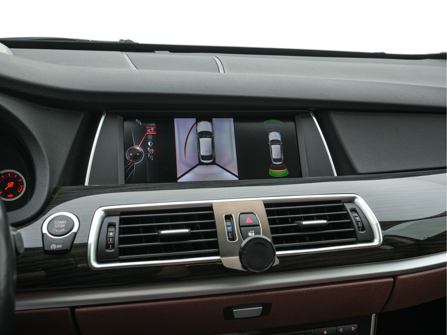 BMW 5 Serie Gran Turismo 535xi High Executive AWD Aut. *LEATHER | XENON | SOFTCLOSE | CAMERA | BLINDSPOT | HEATED-COMFORTSEATS | PRIVACY-GLASS | NAVI-FULLMAP | ECC | HEAD-UP | PDC | CRUISE | 18''ALU*