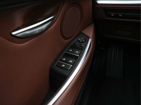 BMW 5 Serie Gran Turismo 535xi High Executive AWD Aut. *LEATHER | XENON | SOFTCLOSE | CAMERA | BLINDSPOT | HEATED-COMFORTSEATS | PRIVACY-GLASS | NAVI-FULLMAP | ECC | HEAD-UP | PDC | CRUISE | 18''ALU*