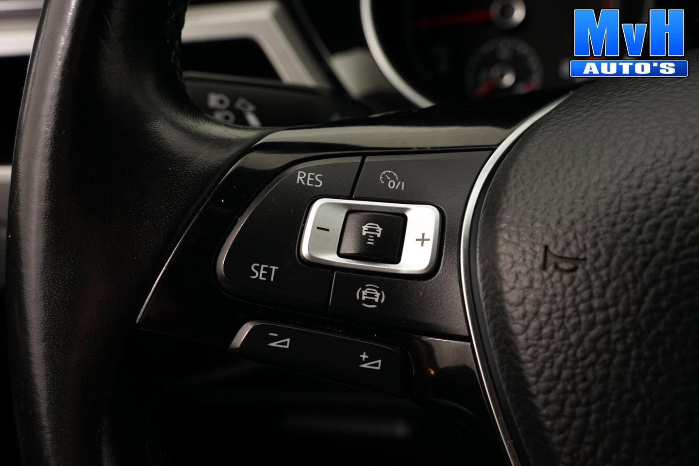 Volkswagen Touran 1.5 TSI Comfortline Business 7p|CAMERA|TREKH